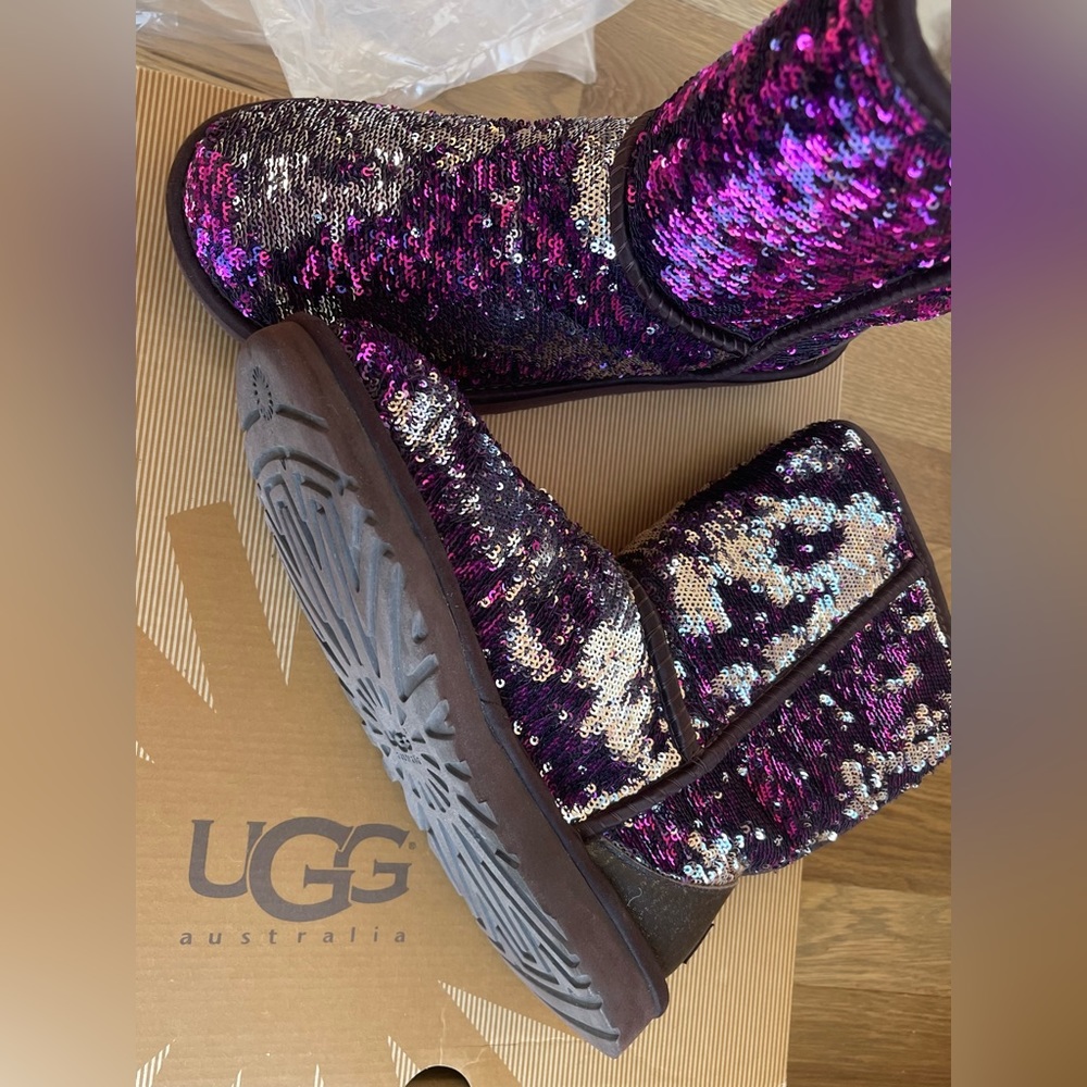 UGG Classic Short Sparkles